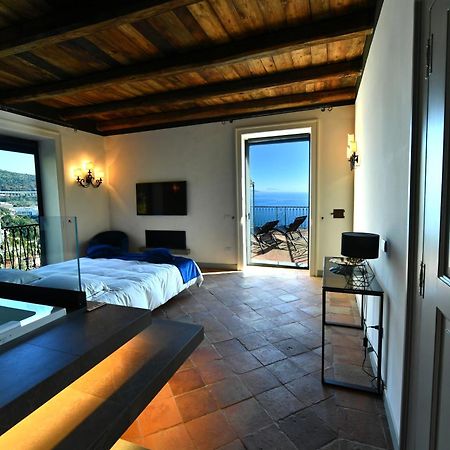 In Costa Relais & Luxury Suites Vietri sul Mare Exterior photo