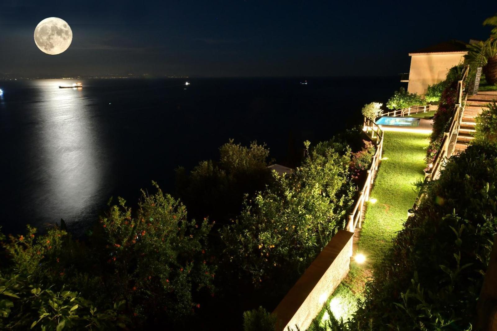In Costa Relais & Luxury Suites Vietri sul Mare Exterior photo
